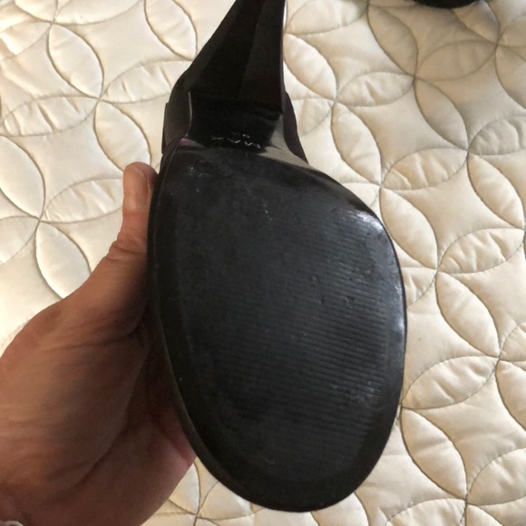 to the max size 9.5 black 3 inch heels - Picture 3 of 3